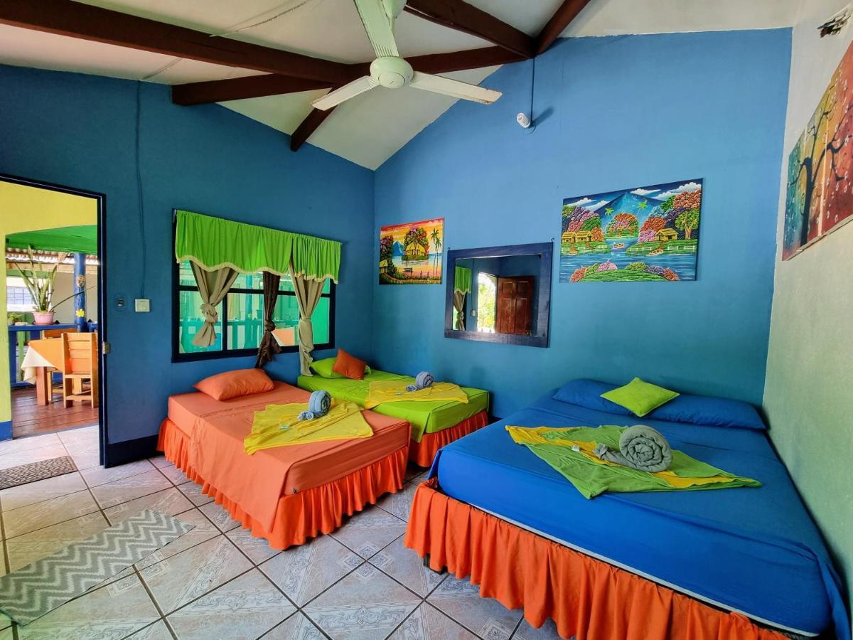 Cabinas Tortuguero Natural Exteriör bild