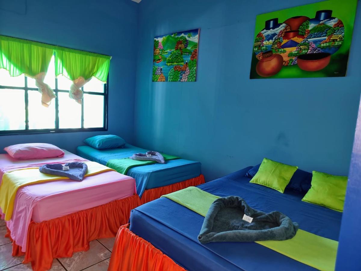 Cabinas Tortuguero Natural Exteriör bild