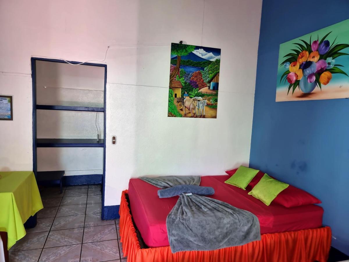 Cabinas Tortuguero Natural Exteriör bild