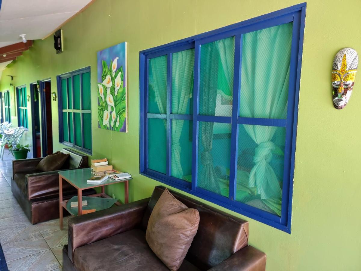 Cabinas Tortuguero Natural Exteriör bild