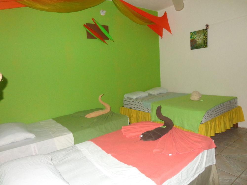 Cabinas Tortuguero Natural Exteriör bild